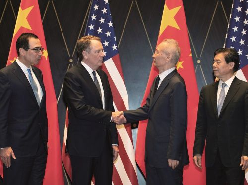 2019年7月31日，第十二轮中美经贸高级别磋商在上海举行。图/IC